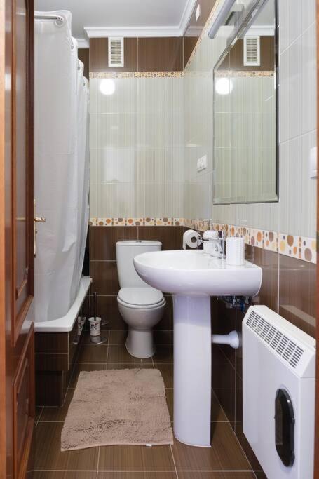 Precioso Piso En San Ciprian Apartment Bagian luar foto