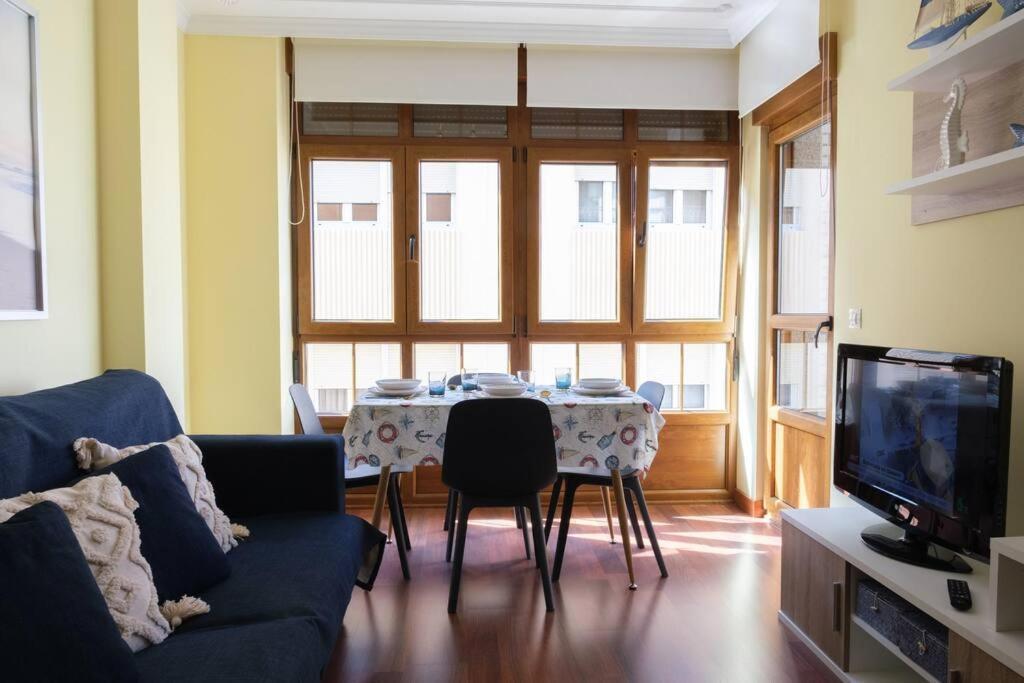 Precioso Piso En San Ciprian Apartment Bagian luar foto
